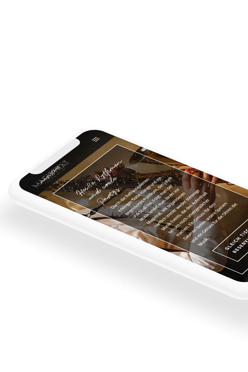 Deetail-Projekte_Magistrat_Handymockup_800x1200 Deetail-Projekte_Magistrat_Handymockup
